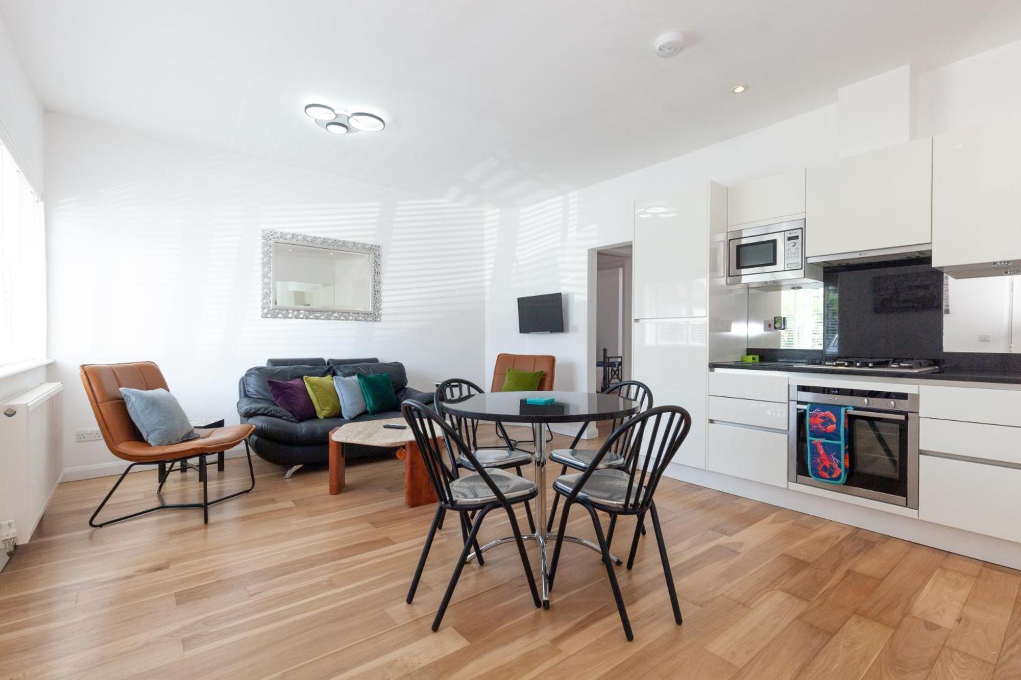 23a Wharton Road Apartment